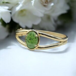 🌺Vintage Gold & Genuine Jade Bracelet